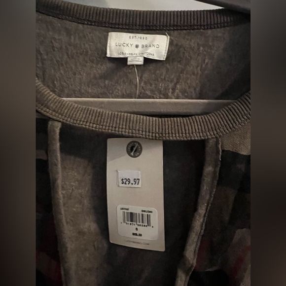 Camo Kiss Lucky Brand Sweater - Picture 3 of 3